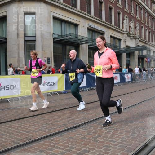 13.09.2026 - 21. swb-Marathon Bremen Strokosch-Dieckow http://msf.ph/oto/10366145 13.09.2026 11:30:22 Ziel 10650, 11025, 11195, 12535 meine-sportfotos.de
