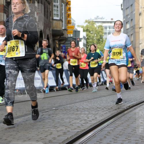 13.09.2026 - 21. swb-Marathon Bremen Strokosch-Dieckow http://msf.ph/oto/10366487 13.09.2026 11:00:08 Ziel 10175, 10236, 10355, 10669, 10691, 10867, 10928, 10929, 11054, 11056, 11089, 11194, 11419, 11427, 11501, 11637, 11803, 11879, 11904, 12138, 12238, 12239, 12242, 12243, 12388, 12480, 12527, 10144, 10677, 10801, 10810, 11016, 11045, 11129, 11547, 11623, 12105, 12106, 12190, 12291, 12352, 12394, 12530, 12531 meine-sportfotos.de