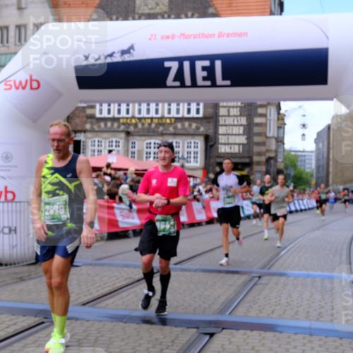 13.09.2026 - 21. swb-Marathon Bremen Tim E. http://msf.ph/oto/10366643 13.09.2026 13:04:16 Ziel 895, 2094, 2889, 3500, 4236, 8096, 9061, 9129, 9544, 9642 meine-sportfotos.de