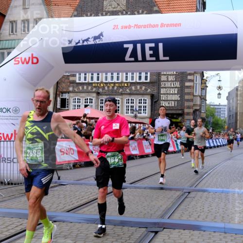 13.09.2026 - 21. swb-Marathon Bremen Tim E. http://msf.ph/oto/10366664 13.09.2026 13:04:16 Ziel 895, 2094, 2889, 3500, 4236, 8096, 9061, 9129, 9544, 9642 meine-sportfotos.de
