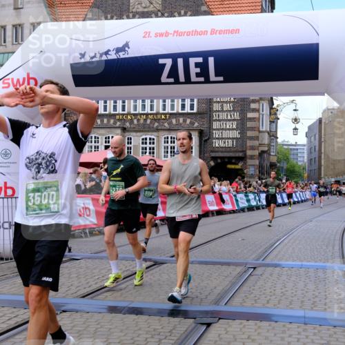 13.09.2026 - 21. swb-Marathon Bremen Tim E. http://msf.ph/oto/10366794 13.09.2026 13:04:19 Ziel 895, 2094, 2889, 3500, 4236, 9061, 9129, 9544, 9642 meine-sportfotos.de