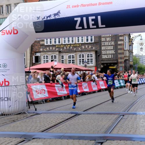 13.09.2026 - 21. swb-Marathon Bremen Tim E. http://msf.ph/oto/10366976 13.09.2026 13:04:32 Ziel 650, 3284, 3424, 4110, 4239, 6815, 9544, 9813 meine-sportfotos.de