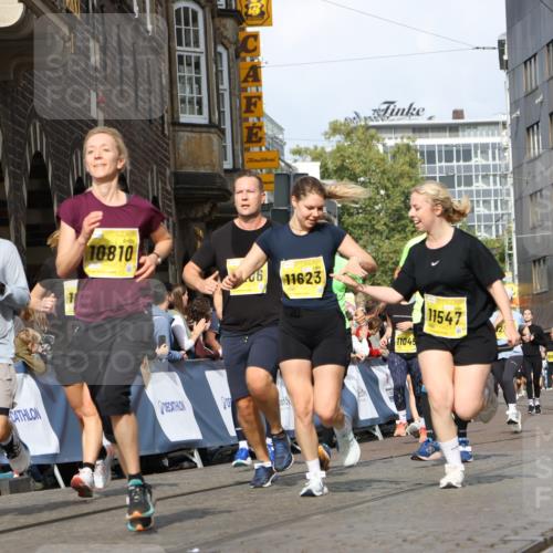 13.09.2026 - 21. swb-Marathon Bremen Strokosch-Dieckow http://msf.ph/oto/10367650 13.09.2026 11:00:27 Ziel 10175, 10758, 10867, 11016, 11071, 11158, 11159, 11160, 11250, 11259, 11445, 11453, 11524, 11525, 11528, 11587, 11588, 11589, 11879, 11907, 12123, 12190, 12274, 12352, 10263, 10272, 10275, 10306, 10369, 11162, 11180, 11556, 11687, 11708, 11769, 11838, 12018, 12430 meine-sportfotos.de
