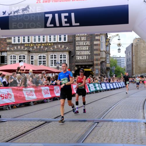 13.09.2026 - 21. swb-Marathon Bremen Tim E. http://msf.ph/oto/10367749 13.09.2026 13:04:54 Ziel 744, 1223, 1224, 1860, 2207, 2956, 5283, 8701, 8936, 9070, 13034 meine-sportfotos.de