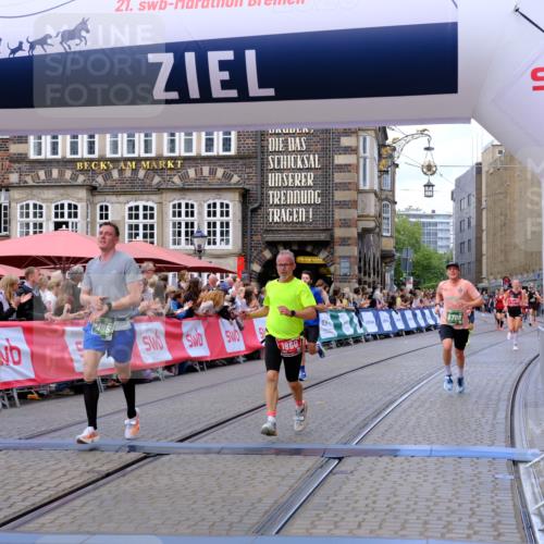 13.09.2026 - 21. swb-Marathon Bremen Tim E. http://msf.ph/oto/10368211 13.09.2026 13:05:16 Ziel 1336, 2646, 3196, 4729, 5674, 6708, 7538, 7814, 8054, 9306, 9495, 9689, 13187 meine-sportfotos.de