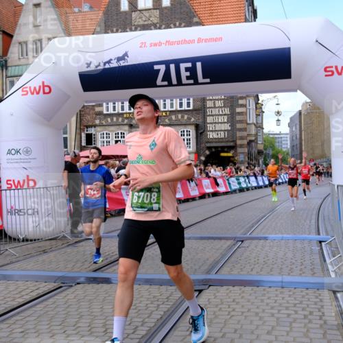 13.09.2026 - 21. swb-Marathon Bremen Tim E. http://msf.ph/oto/10368316 13.09.2026 13:05:19 Ziel 1336, 1822, 2297, 3196, 4729, 5674, 6708, 7538, 8054, 9306, 9495, 13187 meine-sportfotos.de