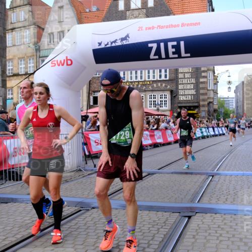 13.09.2026 - 21. swb-Marathon Bremen Tim E. http://msf.ph/oto/10368539 13.09.2026 13:05:32 Ziel 439, 1336, 1822, 2297, 3196, 3365, 4025, 4729, 7102, 9273 meine-sportfotos.de