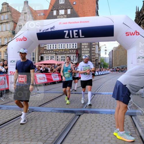 13.09.2026 - 21. swb-Marathon Bremen Tim E. http://msf.ph/oto/10368772 13.09.2026 13:05:55 Ziel 1017, 1301, 1562, 1879, 2538, 3242, 3271, 5199, 5725, 6025, 6579, 7141, 8973 meine-sportfotos.de
