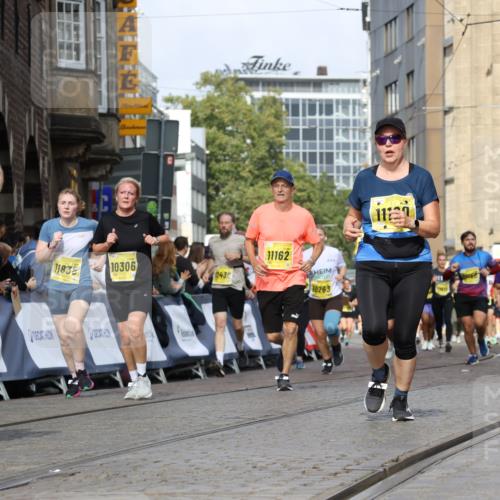 13.09.2026 - 21. swb-Marathon Bremen Strokosch-Dieckow http://msf.ph/oto/10368945 13.09.2026 11:00:45 Ziel 10144, 10369, 10677, 10801, 10810, 11016, 11045, 11126, 11129, 11547, 11623, 11769, 12018, 12105, 12106, 12190, 12291, 12394, 12530, 12531, 10093, 10367, 10368, 10428, 10753, 10857, 11055, 11247, 11359, 11540, 11728, 11804, 11819, 12006, 12116, 12397, 12428 meine-sportfotos.de