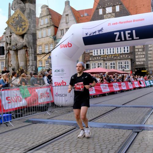 13.09.2026 - 21. swb-Marathon Bremen Tim E. http://msf.ph/oto/10369253 13.09.2026 13:06:52 Ziel 508, 788, 1009, 1770, 1921, 2832, 3910, 4777, 5238, 6951, 7590, 8621, 13148 meine-sportfotos.de