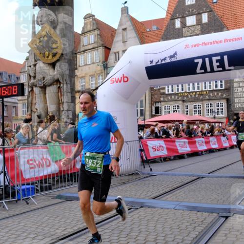 13.09.2026 - 21. swb-Marathon Bremen Tim E. http://msf.ph/oto/10369301 13.09.2026 13:06:57 Ziel 508, 521, 788, 1009, 1770, 1921, 2832, 3910, 4574, 4777, 5238, 6784, 6951, 8580 meine-sportfotos.de