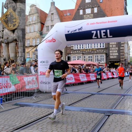 13.09.2026 - 21. swb-Marathon Bremen Tim E. http://msf.ph/oto/10369366 13.09.2026 13:07:04 Ziel 508, 521, 749, 788, 1009, 3127, 3910, 4574, 4777, 5238, 6784, 6951, 8580, 8888 meine-sportfotos.de