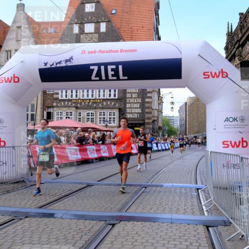 13.09.2026 - 21. swb-Marathon Bremen Tim E. http://msf.ph/oto/10369384 13.09.2026 13:07:05 Ziel 508, 521, 749, 788, 1009, 3127, 3910, 4574, 5238, 6784, 6951, 8580, 8888 meine-sportfotos.de
