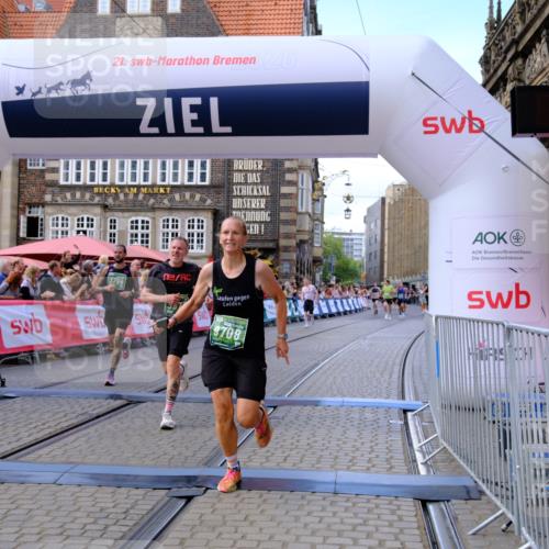 13.09.2026 - 21. swb-Marathon Bremen Tim E. http://msf.ph/oto/10369520 13.09.2026 13:07:23 Ziel 749, 1540, 1863, 3794, 3973, 6053, 7636, 7876, 9708, 9927 meine-sportfotos.de
