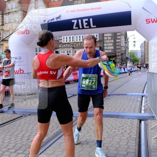 13.09.2026 - 21. swb-Marathon Bremen Tim E. http://msf.ph/oto/10369849 13.09.2026 13:07:37 Ziel 1863, 2706, 3043, 3118, 4743, 4808, 6053, 7636, 7876, 8060, 8098, 8980, 9927 meine-sportfotos.de
