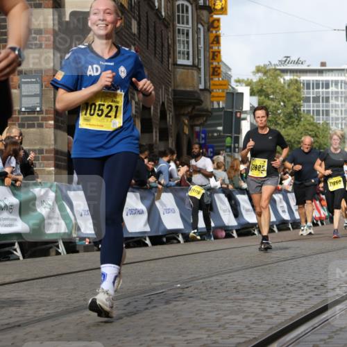 13.09.2026 - 21. swb-Marathon Bremen Strokosch-Dieckow http://msf.ph/oto/10370337 13.09.2026 11:01:09 Ziel 10093, 10263, 10306, 10367, 10368, 10753, 10857, 11055, 11162, 11247, 11343, 11359, 11475, 11540, 11556, 11728, 11797, 11804, 11819, 11959, 12006, 12116, 12397, 12428, 12430, 10647, 10648, 10678, 10892, 11260, 11306, 11751, 11796, 11813, 11816, 11969, 11970, 12062, 12245, 12283, 12390, 12391 meine-sportfotos.de
