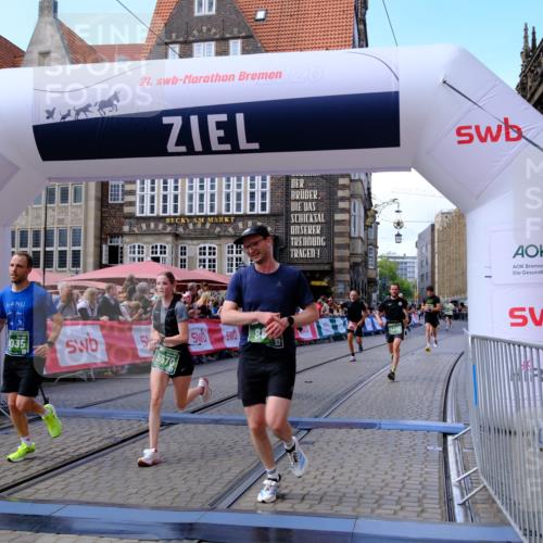 13.09.2026 - 21. swb-Marathon Bremen Tim E. http://msf.ph/oto/10370429 13.09.2026 13:07:59 Ziel 819, 969, 2135, 4732, 4852, 4990, 5570, 5976, 7558, 7803, 8611, 8737, 9035, 9356 meine-sportfotos.de