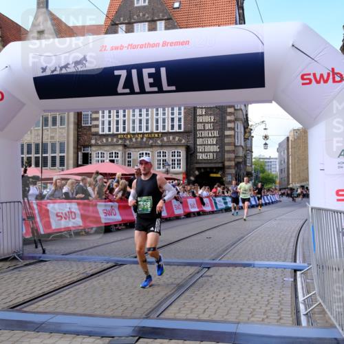 13.09.2026 - 21. swb-Marathon Bremen Tim E. http://msf.ph/oto/10370684 13.09.2026 13:08:05 Ziel 969, 4732, 4852, 4990, 5570, 5976, 7558, 8611, 8737, 9035, 9356 meine-sportfotos.de