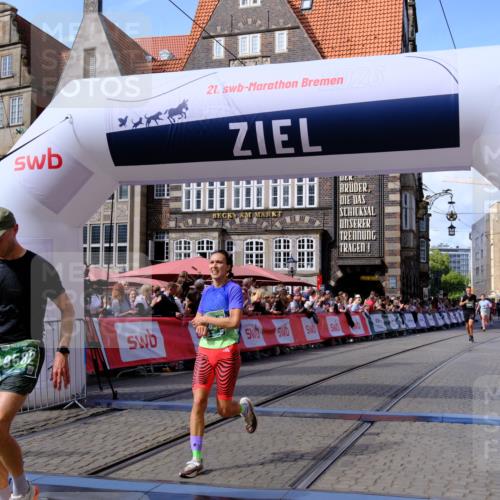 13.09.2026 - 21. swb-Marathon Bremen Tim E. http://msf.ph/oto/10371282 13.09.2026 13:08:45 Ziel 339, 678, 1335, 1696, 4082, 4247, 4888, 5424, 8655, 9084, 9582 meine-sportfotos.de