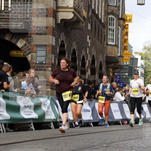 13.09.2026 - 21. swb-Marathon Bremen Strokosch-Dieckow http://msf.ph/oto/10371302 13.09.2026 11:01:20 Ziel 10093, 10367, 10368, 10428, 10639, 10753, 10964, 10965, 11049, 11055, 11116, 11247, 11359, 11428, 11540, 11681, 11682, 11728, 11804, 11850, 12006, 12085, 12116, 12241, 12428, 10181, 10251, 10560, 10647, 10648, 10678, 11324, 11459, 11467, 11550, 11551, 11666, 11788, 11796, 11798, 11969, 11970, 12047, 12062 meine-sportfotos.de