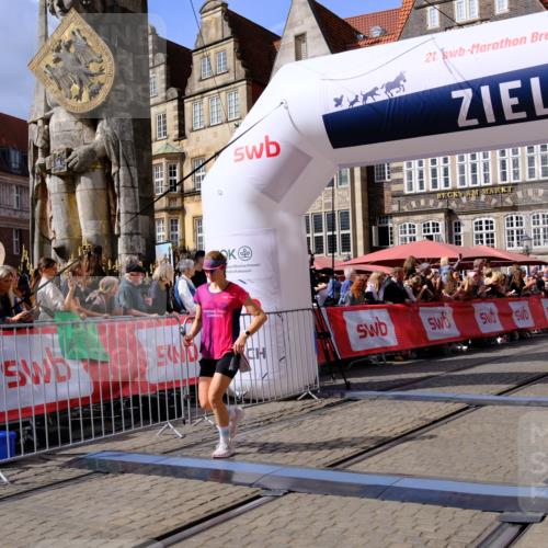 13.09.2026 - 21. swb-Marathon Bremen Tim E. http://msf.ph/oto/10371620 13.09.2026 13:08:59 Ziel 715, 3110, 3276, 4033, 4888, 5377, 6842, 7064, 7121, 8555, 9084, 9240, 9411, 9702, 9867 meine-sportfotos.de