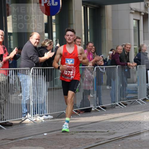 13.09.2026 - 21. swb-Marathon Bremen Strokosch-Dieckow http://msf.ph/oto/10371808 13.09.2026 12:08:52 Ziel 133, 1878 meine-sportfotos.de