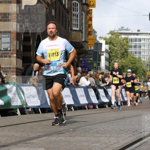 13.09.2026 - 21. swb-Marathon Bremen Strokosch-Dieckow http://msf.ph/oto/10371815 13.09.2026 11:01:26 Ziel 10093, 10428, 10639, 10753, 10892, 10964, 10965, 11049, 11116, 11260, 11306, 11428, 11540, 11681, 11682, 11728, 11751, 11816, 11850, 12085, 12116, 12241, 12245, 12283, 12390, 12391, 12428, 10181, 10251, 10332, 10497, 10560, 11075, 11150, 11305, 11324, 11467, 11550, 11551, 11666, 11788, 11798, 11985, 11986, 12047 meine-sportfotos.de