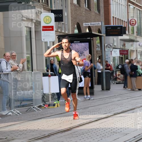 13.09.2026 - 21. swb-Marathon Bremen Strokosch-Dieckow http://msf.ph/oto/10372180 13.09.2026 12:17:09 Ziel 1109 meine-sportfotos.de
