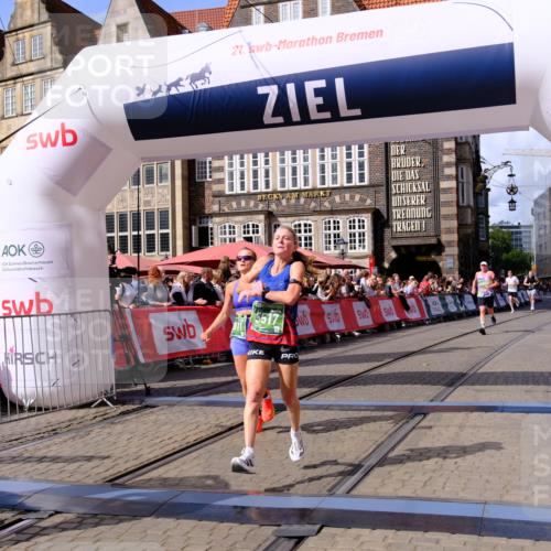 13.09.2026 - 21. swb-Marathon Bremen Tim E. http://msf.ph/oto/10372191 13.09.2026 13:09:16 Ziel 1925, 2287, 2291, 3330, 4384, 5517, 5636, 5696, 6906, 7262, 8120, 8830, 9867, 9906, 9911 meine-sportfotos.de