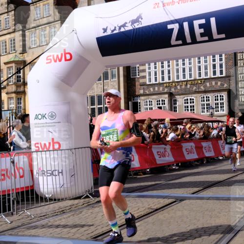 13.09.2026 - 21. swb-Marathon Bremen Tim E. http://msf.ph/oto/10372344 13.09.2026 13:09:21 Ziel 1925, 2287, 2291, 2909, 4384, 4898, 5383, 5517, 5636, 5696, 6906, 7262, 8120, 8830, 9911, 10044 meine-sportfotos.de