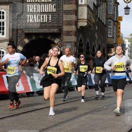13.09.2026 - 21. swb-Marathon Bremen Strokosch-Dieckow http://msf.ph/oto/10372443 13.09.2026 11:01:39 Ziel 10560, 10647, 10648, 10678, 10892, 11260, 11306, 11459, 11467, 11681, 11682, 11751, 11788, 11796, 11813, 11816, 11969, 11970, 12047, 12062, 12245, 12283, 12390, 12391, 10332, 10409, 10444, 11075, 11115, 11150, 11369, 11412, 11413, 11479, 11486, 11668, 11747, 11859, 11985, 11986, 12379, 12412, 12466 meine-sportfotos.de