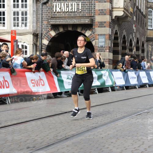 13.09.2026 - 21. swb-Marathon Bremen Strokosch-Dieckow http://msf.ph/oto/10372535 13.09.2026 11:01:45 Ziel 10181, 10251, 10560, 10647, 10648, 10678, 11260, 11306, 11324, 11459, 11467, 11550, 11551, 11666, 11751, 11788, 11796, 11798, 11813, 11816, 11969, 11970, 12047, 12062, 12245, 12390, 12391, 10257, 10409, 10444, 10817, 11115, 11268, 11369, 11412, 11413, 11436, 11859, 12095, 12379, 12412, 12466 meine-sportfotos.de