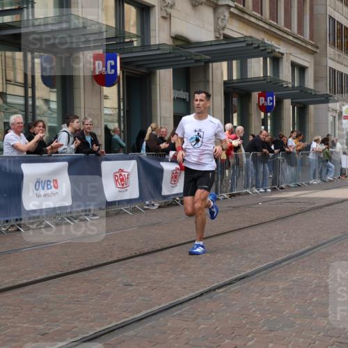 13.09.2026 - 21. swb-Marathon Bremen Strokosch-Dieckow http://msf.ph/oto/10373983 13.09.2026 12:22:13 Ziel 176, 1681 meine-sportfotos.de