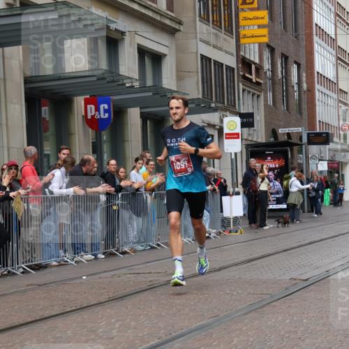 13.09.2026 - 21. swb-Marathon Bremen Strokosch-Dieckow http://msf.ph/oto/10374228 13.09.2026 12:24:50 Ziel 1091 meine-sportfotos.de