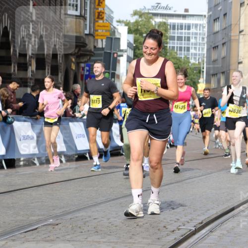 13.09.2026 - 21. swb-Marathon Bremen Strokosch-Dieckow http://msf.ph/oto/10374430 13.09.2026 11:02:18 Ziel 10257, 10409, 10444, 10473, 10500, 10617, 10803, 10817, 10924, 11115, 11268, 11369, 11412, 11413, 11436, 11859, 12016, 12095, 12145, 12360, 12379, 12412, 12466, 12506, 10153, 10154, 10273, 10274, 10278, 10338, 10738, 10885, 11137, 11505, 11508, 11526, 11554, 11853, 11890, 11945, 12169, 12252, 12489 meine-sportfotos.de