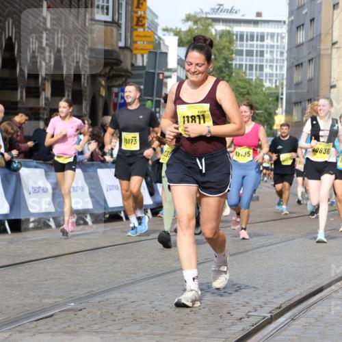 13.09.2026 - 21. swb-Marathon Bremen Strokosch-Dieckow http://msf.ph/oto/10374469 13.09.2026 11:02:18 Ziel 10257, 10409, 10444, 10473, 10500, 10617, 10803, 10817, 10924, 11115, 11268, 11369, 11412, 11413, 11436, 11859, 12016, 12095, 12145, 12360, 12379, 12412, 12466, 12506, 10153, 10154, 10273, 10274, 10278, 10338, 10738, 10885, 11137, 11505, 11508, 11526, 11554, 11853, 11890, 11945, 12169, 12252, 12489 meine-sportfotos.de