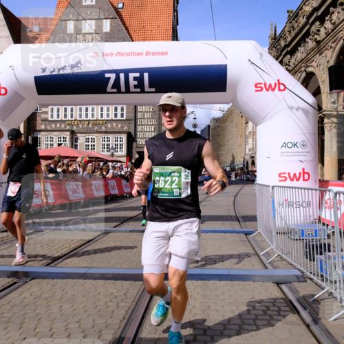 13.09.2026 - 21. swb-Marathon Bremen Tim E. http://msf.ph/oto/10374635 13.09.2026 13:11:22 Ziel 335, 697, 2021, 2759, 3440, 3448, 3484, 3647, 4429, 4475, 4571, 5079, 6471, 6657, 8183, 8474, 9410, 9622, 9762 meine-sportfotos.de