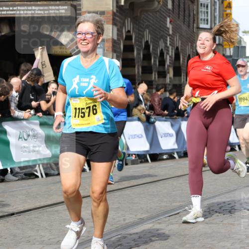 13.09.2026 - 21. swb-Marathon Bremen Strokosch-Dieckow http://msf.ph/oto/10374740 13.09.2026 11:02:24 Ziel 10257, 10439, 10444, 10473, 10500, 10617, 10636, 10803, 10817, 10924, 11249, 11268, 11436, 11576, 11811, 11859, 12016, 12042, 12094, 12095, 12134, 12135, 12145, 12360, 12412, 12437, 12506, 11137, 11261, 11508, 11526, 11554, 11662, 11890, 11945, 12154, 12169, 12252, 12429, 12489 meine-sportfotos.de
