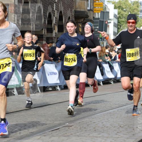 13.09.2026 - 21. swb-Marathon Bremen Strokosch-Dieckow http://msf.ph/oto/10375076 13.09.2026 11:02:31 Ziel 10153, 10173, 10331, 10439, 10473, 10500, 10617, 10636, 10803, 10915, 10924, 10943, 11249, 11576, 11811, 11853, 11886, 12016, 12042, 12094, 12134, 12135, 12145, 12360, 12437, 12506, 10190, 10783, 10945, 10985, 11096, 11261, 11554, 11662, 11701, 11776, 11945, 12154, 12252, 12429, 12451, 12489 meine-sportfotos.de