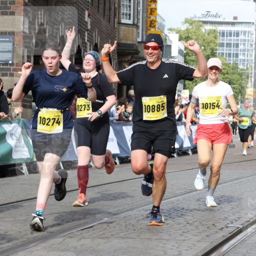13.09.2026 - 21. swb-Marathon Bremen Strokosch-Dieckow http://msf.ph/oto/10375122 13.09.2026 11:02:32 Ziel 10153, 10154, 10173, 10274, 10331, 10338, 10439, 10473, 10500, 10617, 10636, 10738, 10803, 10885, 10915, 10924, 10943, 11249, 11505, 11576, 11811, 11853, 11886, 12016, 12042, 12094, 12134, 12135, 12145, 12360, 12437, 12506, 10190, 10296, 10633, 10783, 10945, 10985, 11096, 11261, 11662, 11701, 11719, 11776, 11945, 12154, 12429, 12451 meine-sportfotos.de