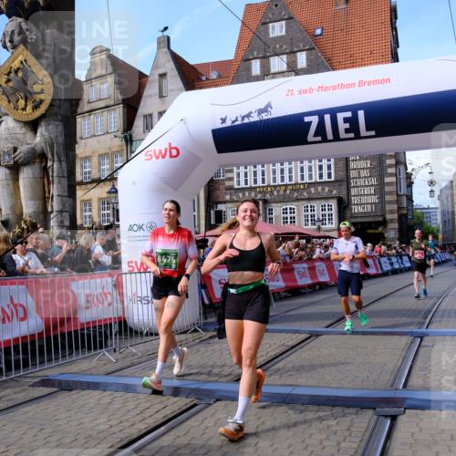13.09.2026 - 21. swb-Marathon Bremen Tim E. http://msf.ph/oto/10375211 13.09.2026 13:11:36 Ziel 1349, 2087, 3440, 3448, 3484, 3899, 4429, 6274, 8474, 9291, 9618, 9762 meine-sportfotos.de