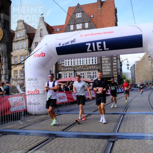 13.09.2026 - 21. swb-Marathon Bremen Tim E. http://msf.ph/oto/10375632 13.09.2026 13:12:04 Ziel 826, 863, 4368, 4651, 5521, 5585, 5893, 6059, 6668, 8996, 9398, 13055 meine-sportfotos.de