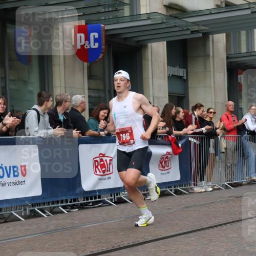 13.09.2026 - 21. swb-Marathon Bremen Strokosch-Dieckow http://msf.ph/oto/10375856 13.09.2026 12:29:11 Ziel 821, 1651, 317, 608, 796, 1046 meine-sportfotos.de