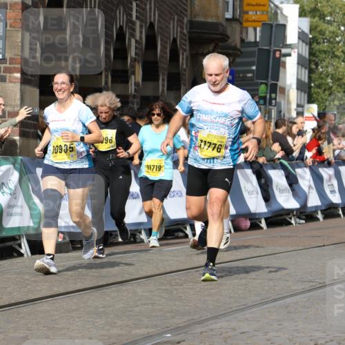 13.09.2026 - 21. swb-Marathon Bremen Strokosch-Dieckow http://msf.ph/oto/10375953 13.09.2026 11:02:51 Ziel 10153, 10154, 10273, 10274, 10278, 10338, 10738, 10885, 11137, 11261, 11505, 11508, 11526, 11554, 11662, 11890, 11945, 12154, 12169, 12252, 12429, 12489, 10185, 10715, 10731, 11095, 11313, 11697, 12421, 12432, 12448, 12465, 12483 meine-sportfotos.de