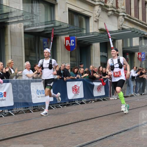 13.09.2026 - 21. swb-Marathon Bremen Strokosch-Dieckow http://msf.ph/oto/10376005 13.09.2026 12:29:13 Ziel 821, 1651, 317, 608, 796, 1046 meine-sportfotos.de