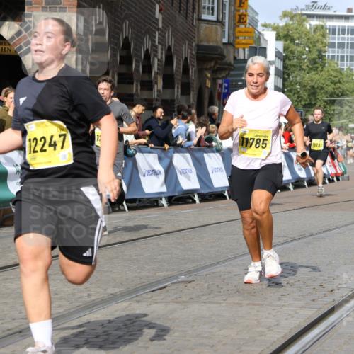 13.09.2026 - 21. swb-Marathon Bremen Strokosch-Dieckow http://msf.ph/oto/10376485 13.09.2026 11:03:02 Ziel 10190, 10296, 10633, 10783, 10945, 10954, 10955, 10985, 11096, 11107, 11261, 11508, 11554, 11564, 11662, 11701, 11719, 11730, 11776, 11785, 11945, 12071, 12154, 12247, 12252, 12429, 12451, 12489, 10150, 10195, 10237, 10528, 10531, 10598, 10715, 10727, 10959, 11070, 11493, 11676, 11830, 11836, 12068, 12214, 12421, 12432, 12483 meine-sportfotos.de