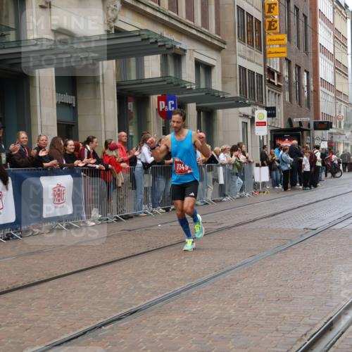 13.09.2026 - 21. swb-Marathon Bremen Strokosch-Dieckow http://msf.ph/oto/10376538 13.09.2026 12:31:23 Ziel 1149 meine-sportfotos.de