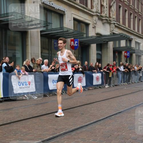 13.09.2026 - 21. swb-Marathon Bremen Strokosch-Dieckow http://msf.ph/oto/10376866 13.09.2026 12:32:40 Ziel 822, 540 meine-sportfotos.de