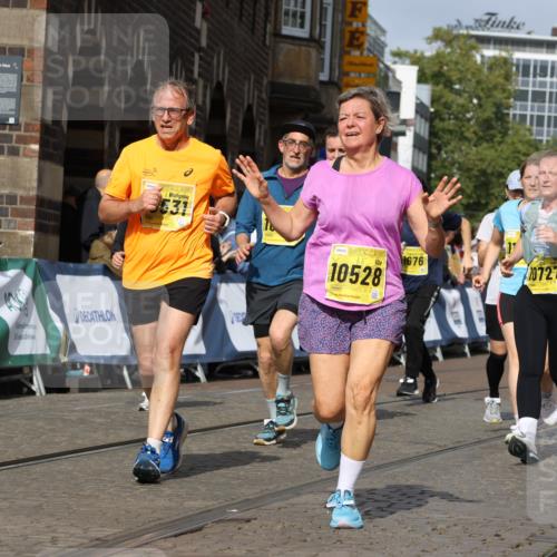 13.09.2026 - 21. swb-Marathon Bremen Strokosch-Dieckow http://msf.ph/oto/10376912 13.09.2026 11:03:17 Ziel 10185, 10296, 10633, 10715, 10731, 10783, 10954, 10955, 11095, 11107, 11313, 11564, 11697, 11719, 11730, 11785, 12071, 12247, 12421, 12432, 12448, 12465, 12483, 10092, 10187, 10309, 10420, 10724, 10904, 11211, 11411, 11598, 11655, 11746, 11773, 12184, 12185, 12611 meine-sportfotos.de