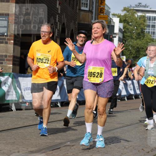 13.09.2026 - 21. swb-Marathon Bremen Strokosch-Dieckow http://msf.ph/oto/10376939 13.09.2026 11:03:17 Ziel 10185, 10296, 10633, 10715, 10731, 10783, 10954, 10955, 11095, 11107, 11313, 11564, 11697, 11719, 11730, 11785, 12071, 12247, 12421, 12432, 12448, 12465, 12483, 10092, 10187, 10309, 10420, 10724, 10904, 11211, 11411, 11598, 11655, 11746, 11773, 12184, 12185, 12611 meine-sportfotos.de